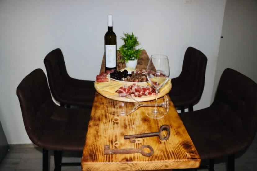 Iva Apartman Sa Bazenom Donji Zemunik Экстерьер фото